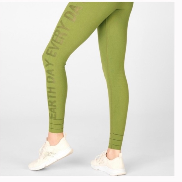 FABLETICS High-Waisted SculptKnit Earth Legging Size Small - Picture 2 of 16